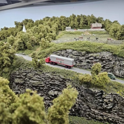 Rockledge Model Railroad Museum Gallery Photo Truck and Scenery